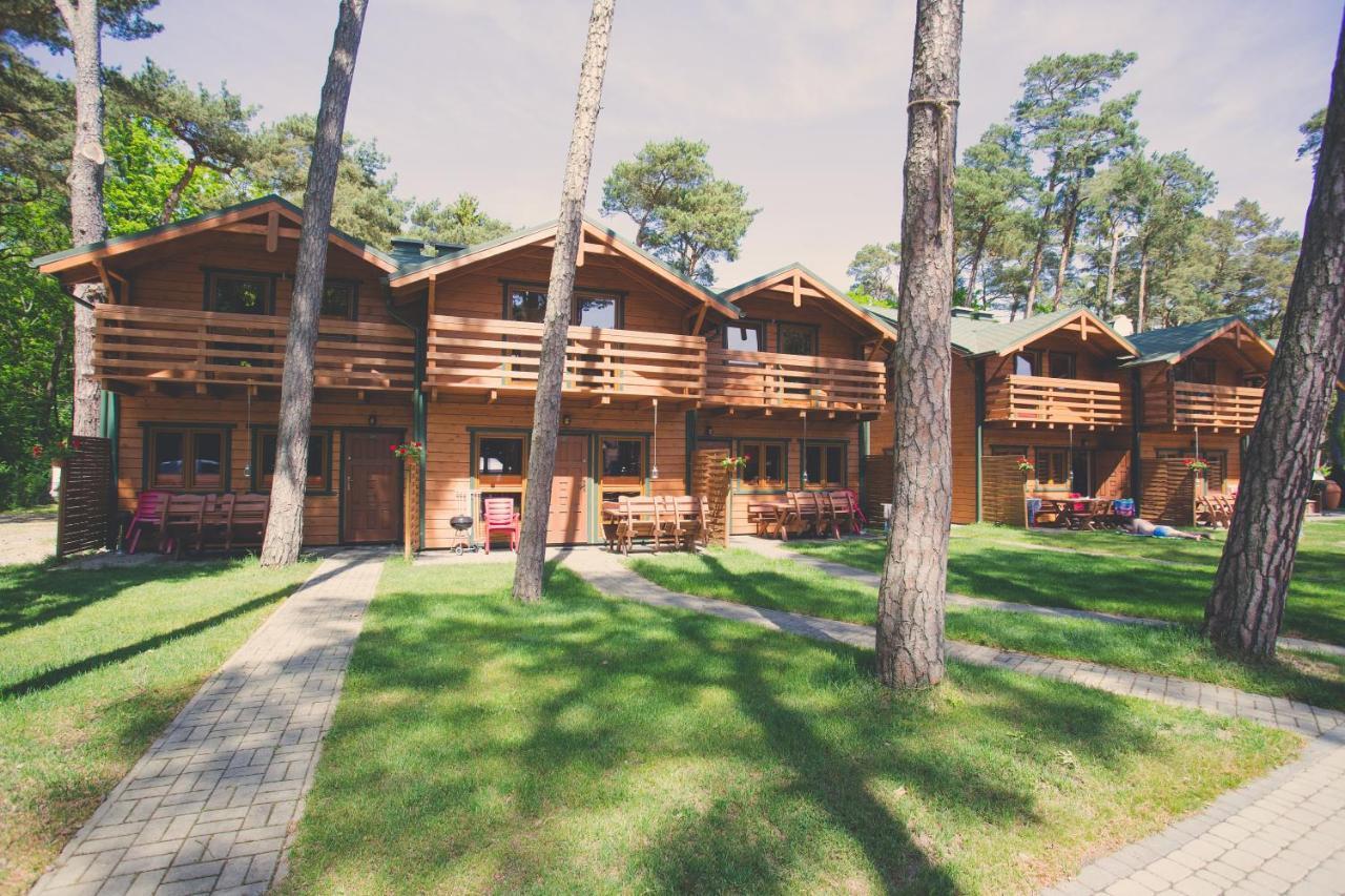 Natura Park Ustronie Morskie - Domki, Apartamenty מראה חיצוני תמונה
