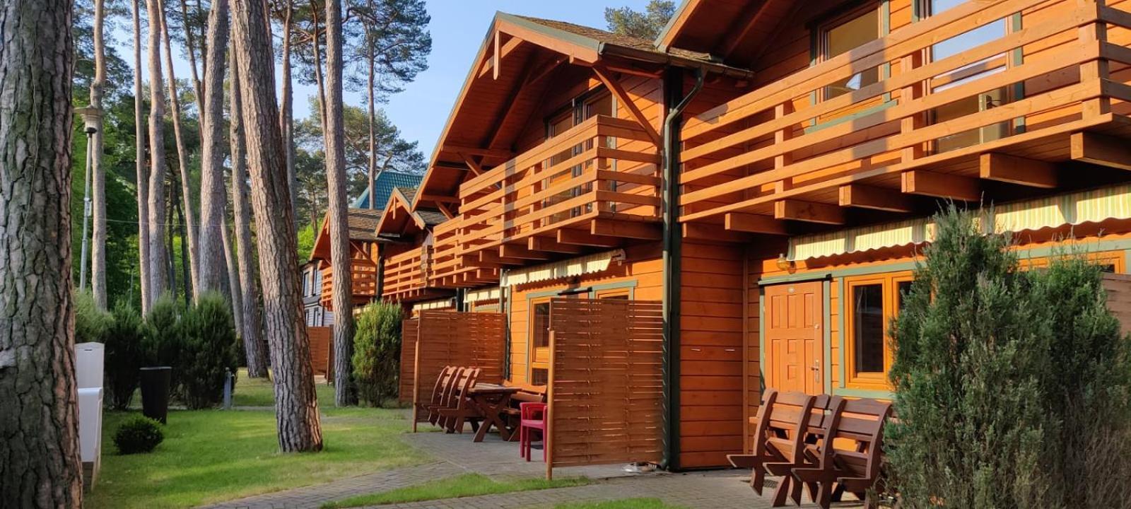 Natura Park Ustronie Morskie - Domki, Apartamenty מראה חיצוני תמונה
