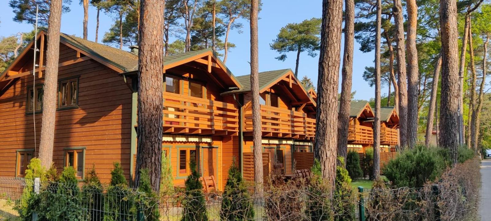 Natura Park Ustronie Morskie - Domki, Apartamenty מראה חיצוני תמונה